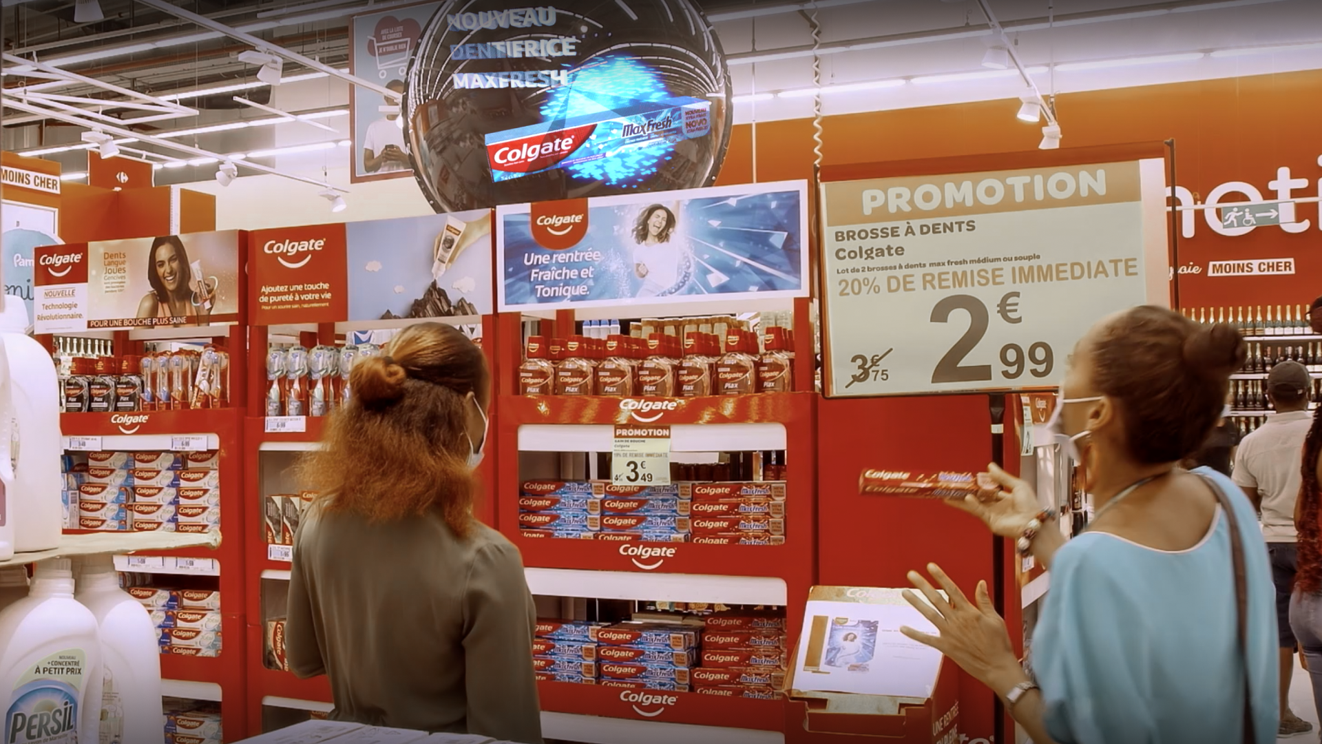 Colgate Uses Holographic Displays to Promote its New Product - HYPERVSN