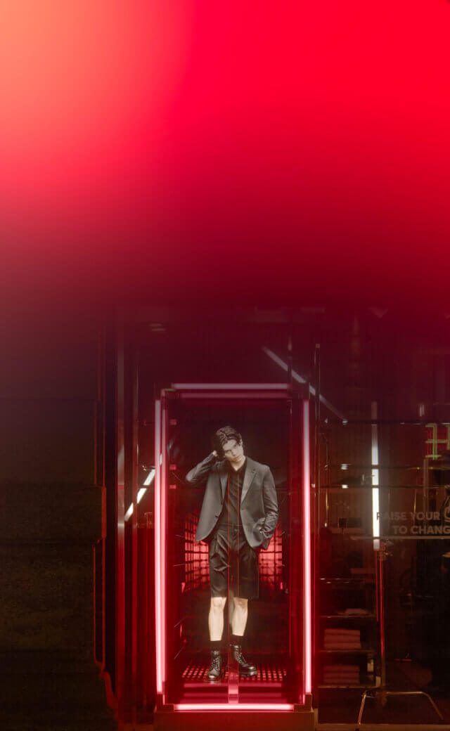 HUGO's holographic influencer for mobile